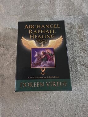 Archangel Raphael Healing Oracle Cards- Doreen Virtue. Gold Edges- Out Of Print